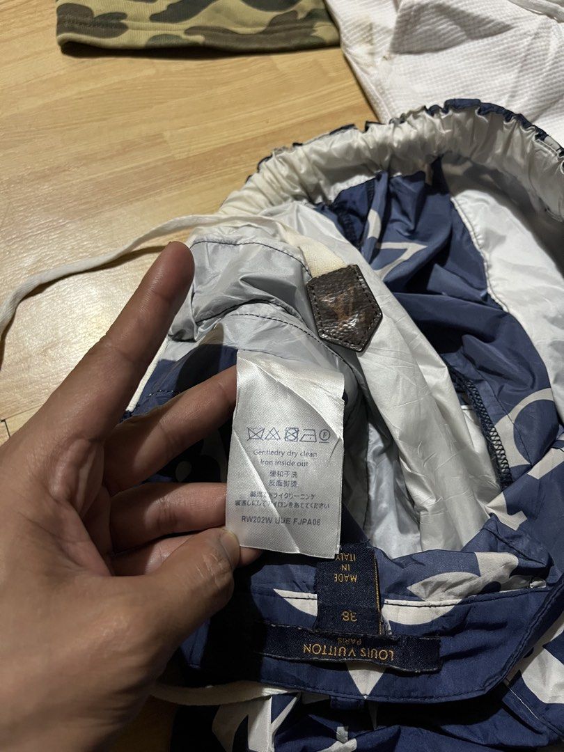 Louis Vuitton Monogram (Category: Luxury Apparel) located in Angeles City. Submitted by brkebys (Listing ID 1468877292, Image 2). Description: Very good condition .