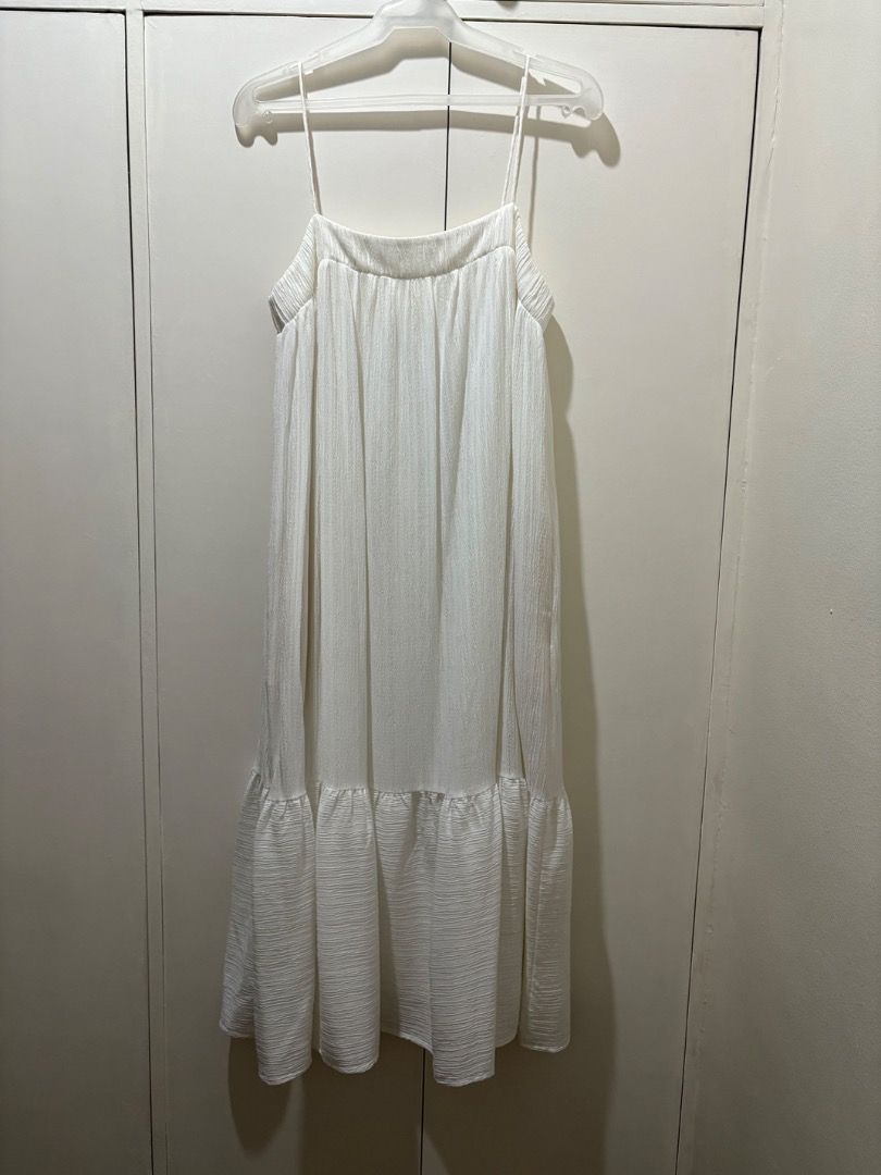 Love Bonito Dress (Category: Dresses) located in Quezon City. Submitted by icecreammonster (Listing ID 1468794039, Image 1). Description: Love Bonito Dress Size Small.