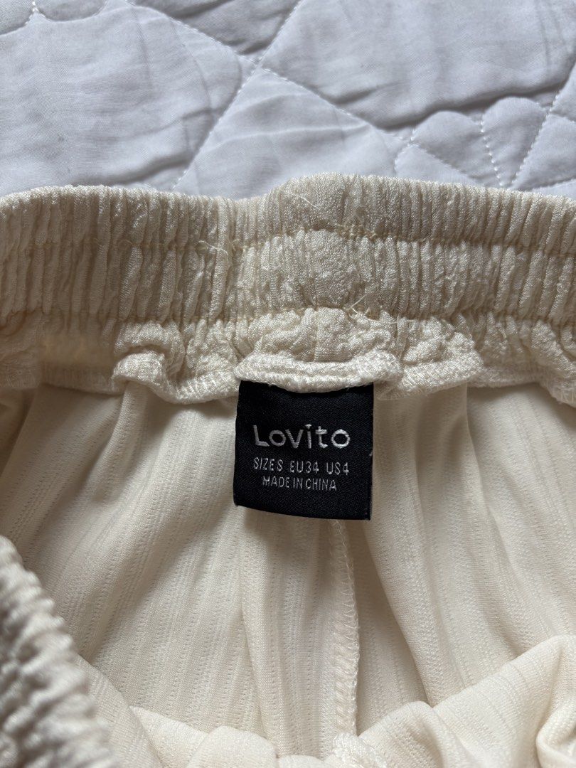 Lovito Apricot White Textured Garterized Trousers (Category: Other Bottoms) located in Baguio. Submitted by michm (Listing ID 1468759434, Image 3). Description: No flaws, not see through. Measurements on the last photo, waist can stretch up to 28” —— Please note that Colors may vary slightly due to lighting, photos, and screen settings. But I do my best to describe each item accurately. No returns, exchanges, or refunds. Shipping fee is shouldere
