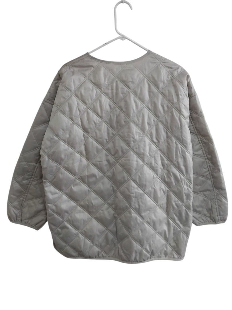 Lowry's Farm Japan Quilted Blouson Jacket (Category: Coats, Jackets and Outerwear) located in Pasig City. Submitted by hustlexcurate (Listing ID 1468726505, Image 3). Description: Lowry's Farm Japan Quilted Blouson Jacket Freesize on tag fits XL Dimensions: 23X29.