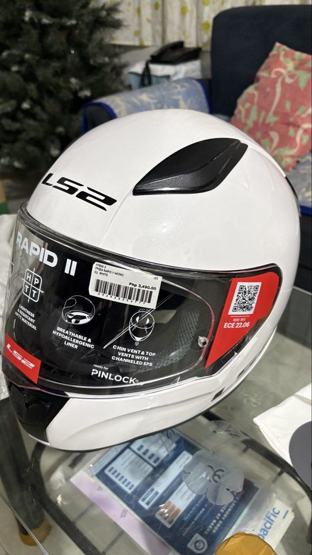 LS2 Rapid II Full-Face Helmet – White (Category: Helmets and other Riding Gears) located in Manila. Submitted by ruruu.reb (Listing ID 1468922856, Image 2). Description: Selling my LS2 Rapid II full-face helmet in white! 🤍🏍️ Features: * Genuine LS2 helmet * Clean white finish * Full-face design for added protection * Lightweight HPTT shell * Scratch-resistant and UV-protected visor * Breathable, hypoallergenic liner * Chin vent and top vents * 