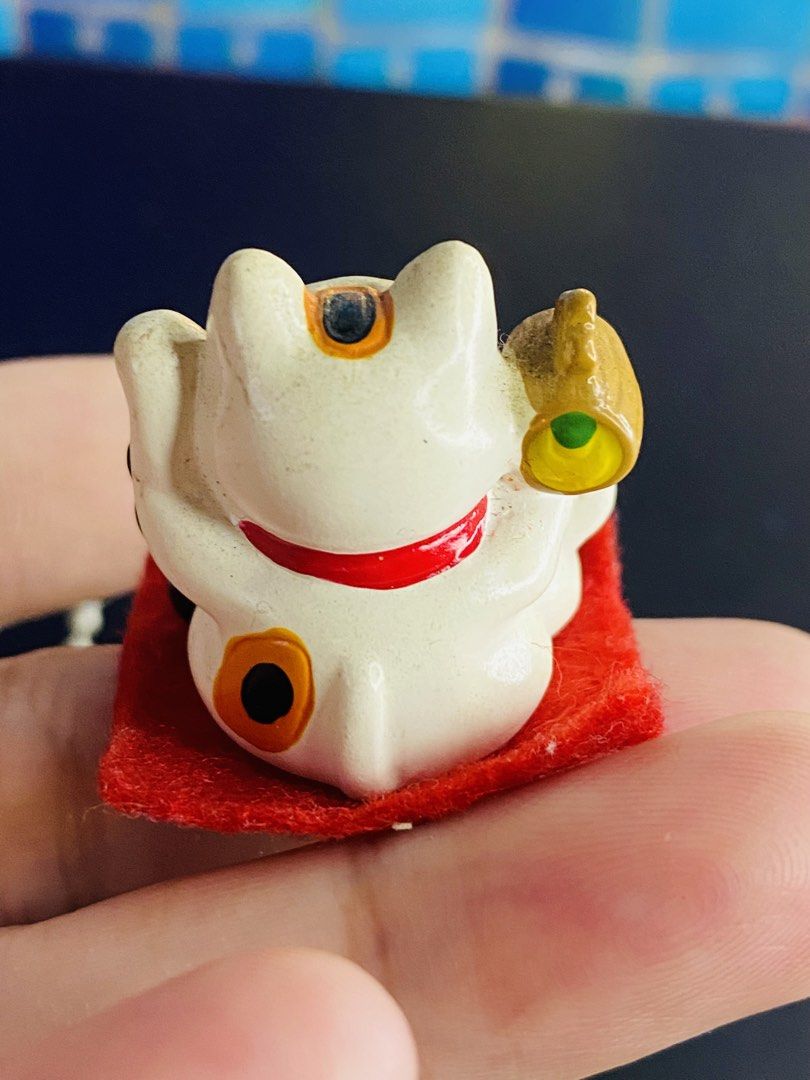 Lucky Cat Mini Figure set (Category: Character Goods) located in Manila. Submitted by kawaii_omocha_est2020 (Listing ID 1468732679, Image 3). Description: .