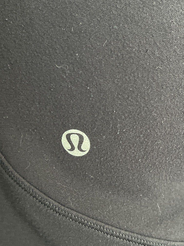 Lululemon black hoodie (Category: Activewear) located in Pasig City. Submitted by sandace (Listing ID 1468759156, Image 3). Description: Authentic Color: 10/10 Condition: 9.5/10 Needs to be washed Size: not indicated but estimate is medium .