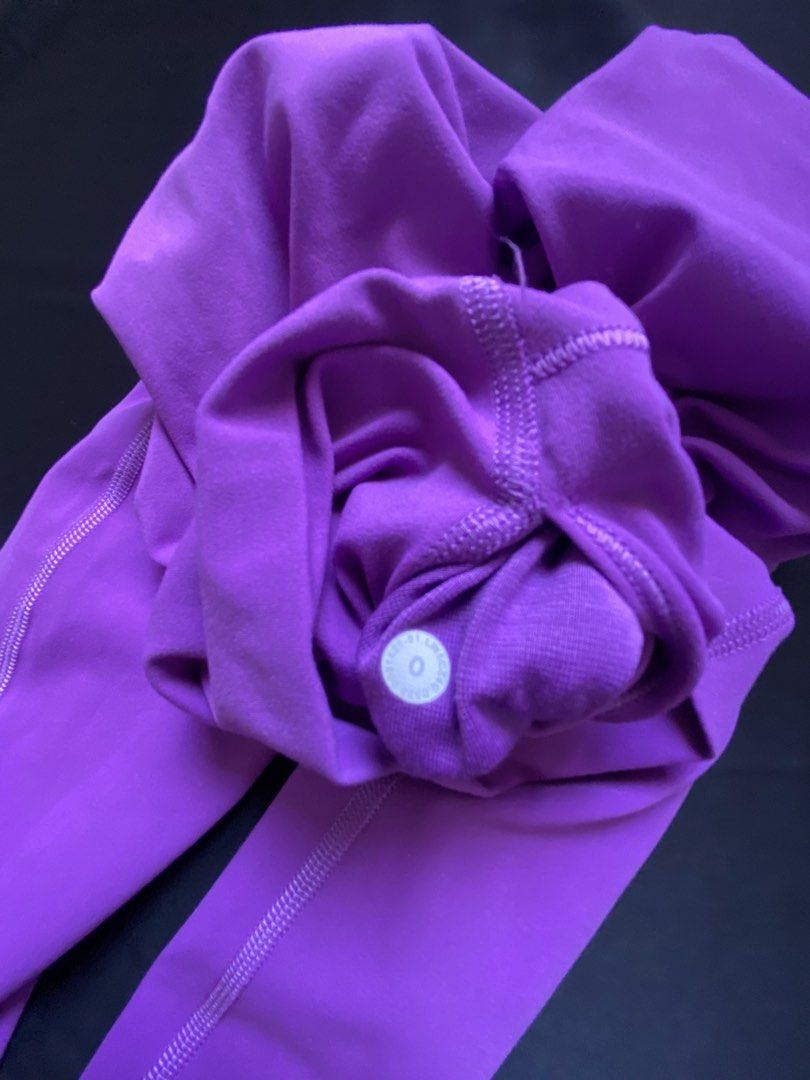Lululemon dot 0 (Category: Activewear) located in Manila. Submitted by 2mclo (Listing ID 1468861297, Image 3). Description: Excellent as new condition for xs gerlies.