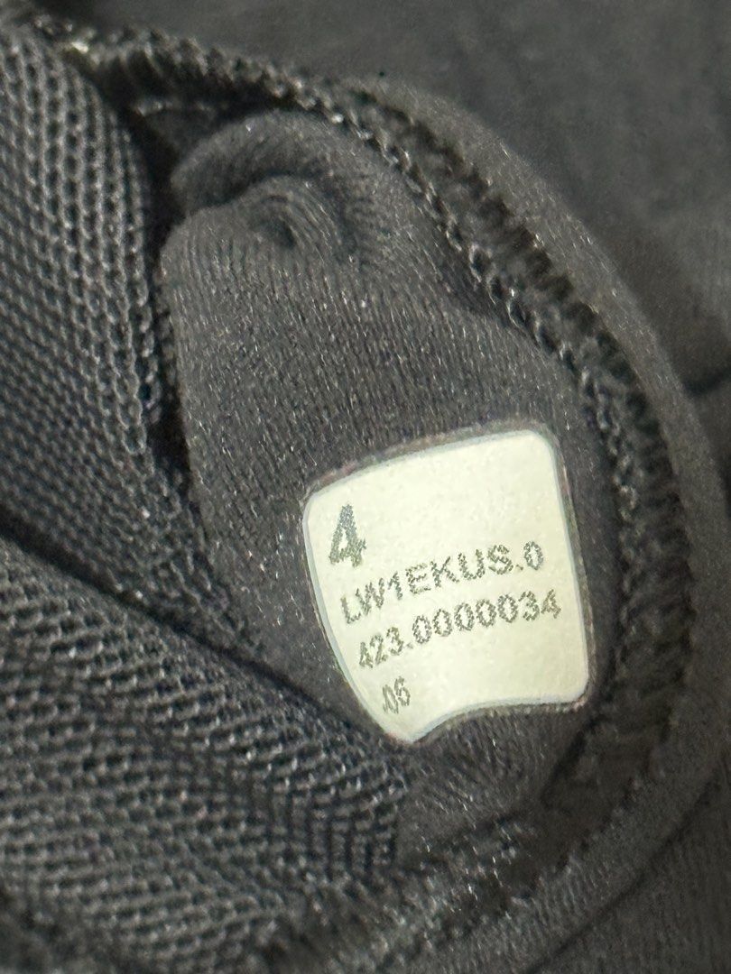 Lululemon Henley Ribbed Align Tank Top (Category: Activewear) located in Manila. Submitted by jean_closet (Listing ID 1468826909, Image 3). Description: Square Dot 4 Actual pics posted Final price + SF .