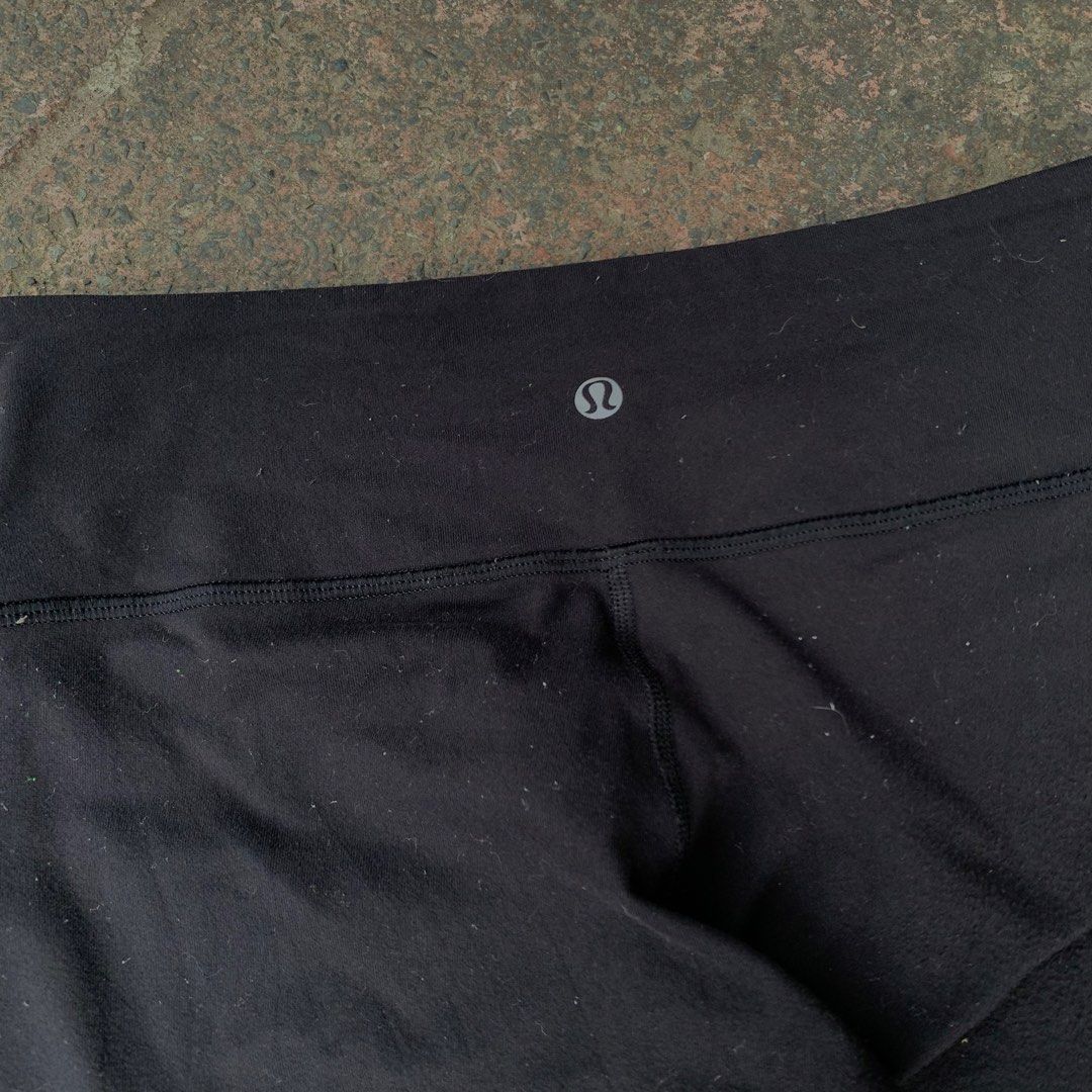 Lululemon Leggings (Category: Activewear) located in Manila. Submitted by _thrift.clothes._ (Listing ID 1468731244, Image 3). Description: Size:6 W:26 L:37.