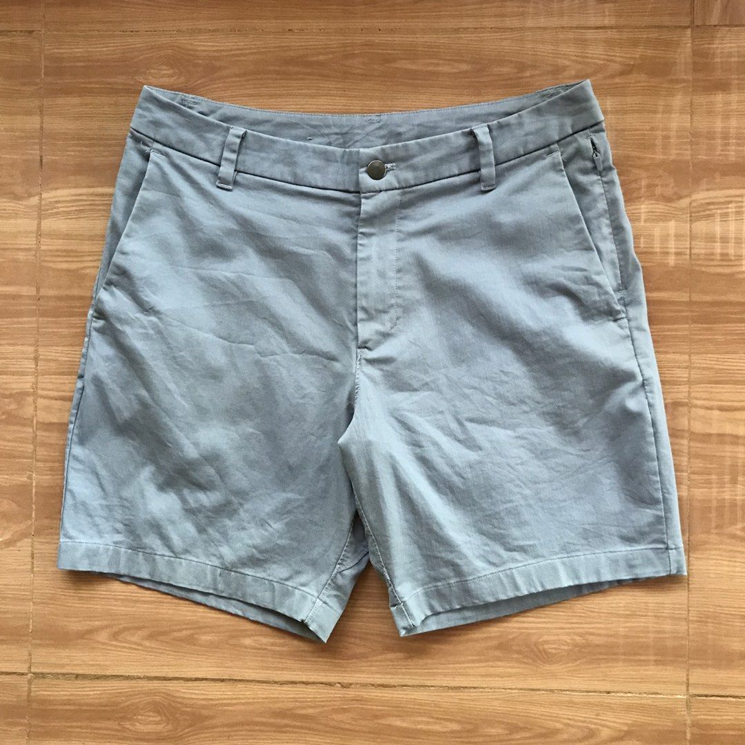 Lululemon Mens Walkshort (Category: Activewear) located in Cebu City. Submitted by whytruekoy (Listing ID 1468723420, Image 2). Description: Lululemon Mens Walkshort Authentic Waistline 32 Length 17 Hem 11 Excellent.