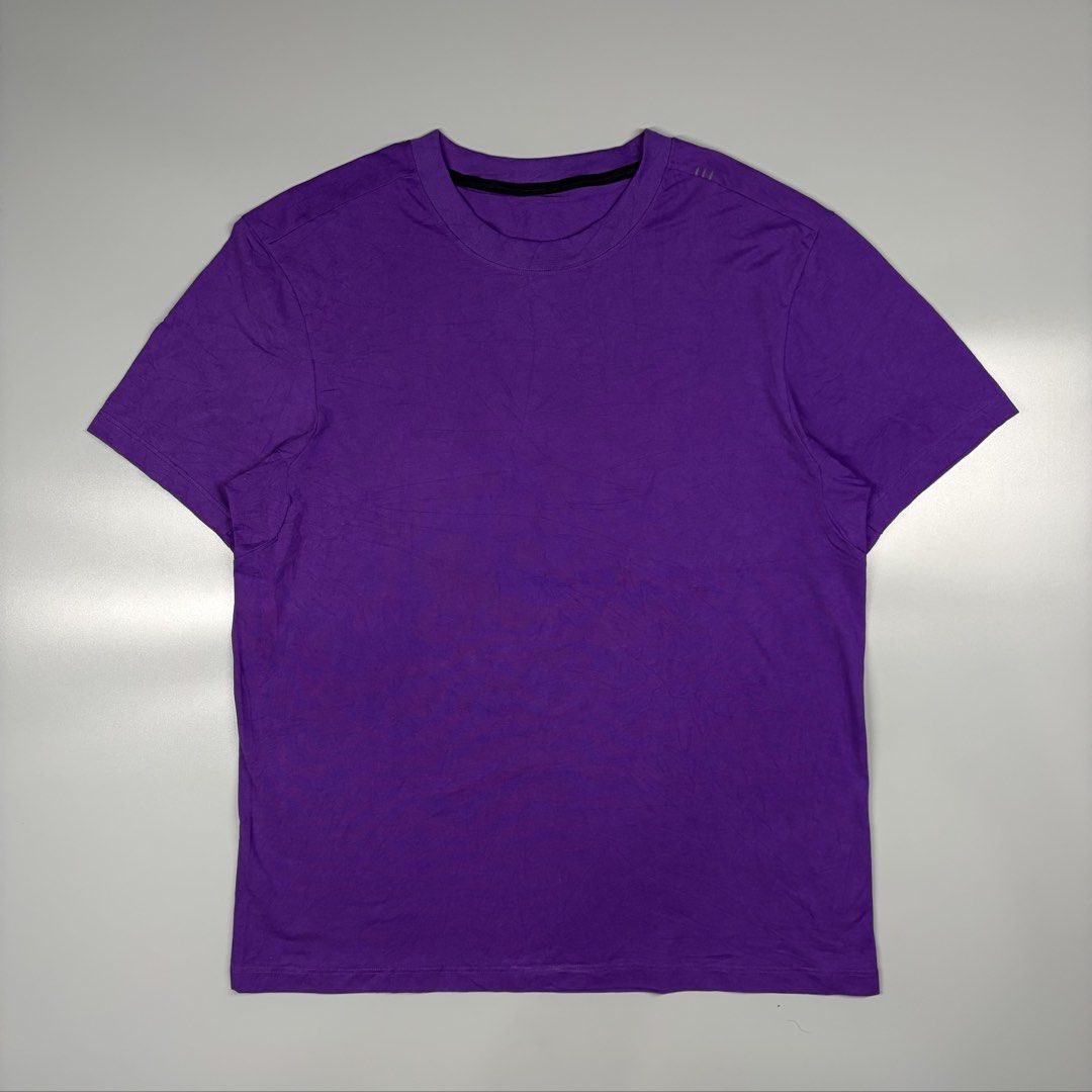 Lululemon Metal Vent Tech Tshirt (Authentic) (Category: Activewear) located in Cavite. Submitted by onebeancent (Listing ID 1468913294, Image 2). Description: Size: Large Dimension: 21.5" Width | 27" Length Color: Purple Color Rate: 10/10 Issue: None Condition: Like new‼️ Price: 650php Additional Shipping Fee (J&T Small Pouch) 75php Luzon 100php visayas 120php mindanao.