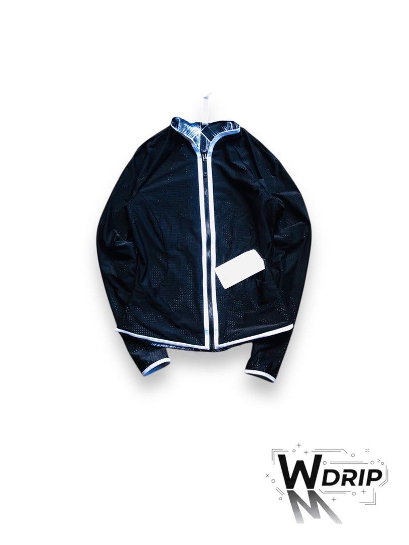 Lululemon Reversable Dri Fit (With Hangtag) (Category: Coats, Jackets and Outerwear) located in Angeles City. Submitted by wwdrip (Listing ID 1468739248, Image 2). Description: Lululemon Reversable Dri fit (With hangtag) •Width : 18 •Length : 24 •Size : S •Color rate : 9.8/10 •Condition : like new ₱1,500 + sf.