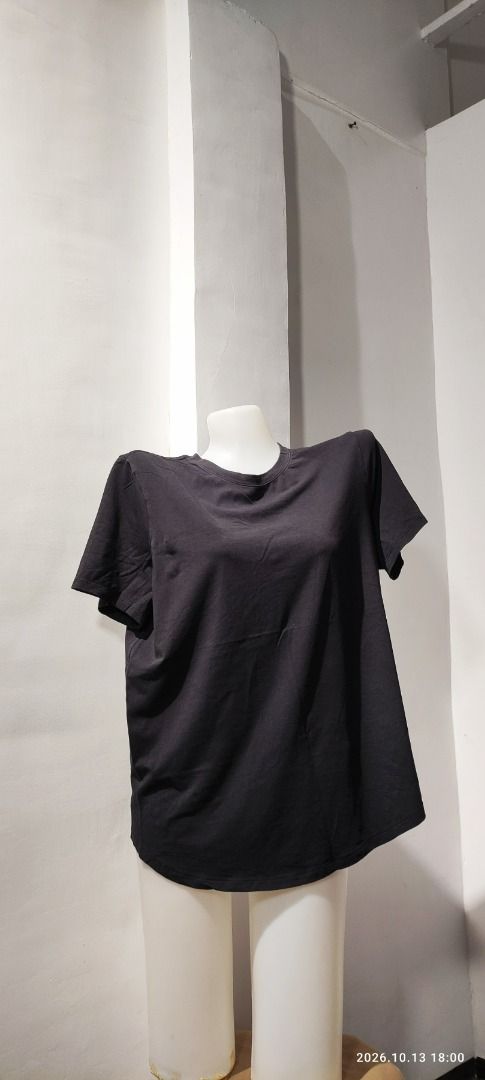 Lululemon (size 10) (Category: Activewear) located in Calamba. Submitted by lulu.thrift.finds (Listing ID 1468714583, Image 1). Description: Lululemon Size 10 No discount for single items. Can give a little discount for multiple-item purchases. Kindly check my store, selling all lulu :) First to pay basis Payment via GCash only Shipped thru Jnt within 2-3 days Free shipping for min 1.5k purchase Items will only be reserved for 1 day, will be open