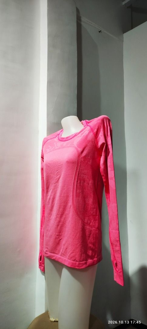 Lululemon (size 10) Swiftly Long Sleeve (Category: Activewear) located in Calamba. Submitted by lulu.thrift.finds (Listing ID 1468714085, Image 2). Description: Lululemon Size 10 Swiftly Long Sleeve No discount for single items. Can give a little discount for multiple-item purchases. Kindly check my store, selling all lulu :) First to pay basis Payment via GCash only Shipped thru Jnt within 2-3 days Free shipping for min 1.5k purchase Items will 