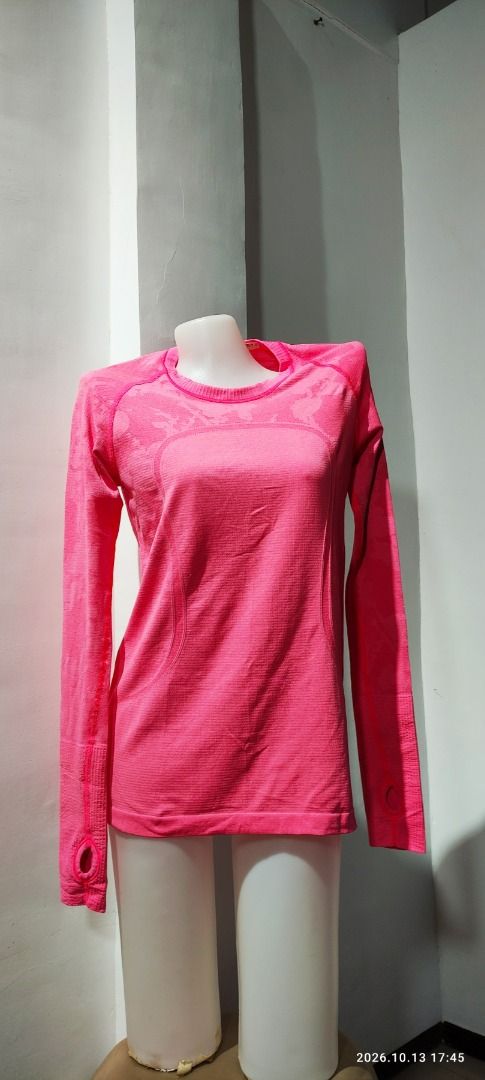 Lululemon (size 10) Swiftly Long Sleeve (Category: Activewear) located in Calamba. Submitted by lulu.thrift.finds (Listing ID 1468714085, Image 1). Description: Lululemon Size 10 Swiftly Long Sleeve No discount for single items. Can give a little discount for multiple-item purchases. Kindly check my store, selling all lulu :) First to pay basis Payment via GCash only Shipped thru Jnt within 2-3 days Free shipping for min 1.5k purchase Items will 