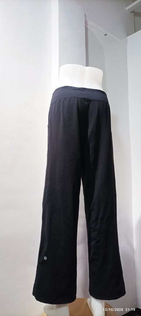 Lululemon (size 6) Pants (Category: Activewear) located in Calamba. Submitted by lulu.thrift.finds (Listing ID 1468716012, Image 3). Description: Lululemon Size 6 Pants No discount for single items. Can give a little discount for multiple-item purchases. Kindly check my store, selling all lulu :) First to pay basis Payment via GCash only Shipped thru Jnt within 2-3 days Free shipping for min 1.5k purchase Items will only be reserved for 1 day, wi