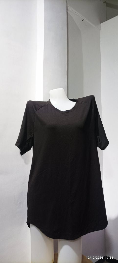 Lululemon (size XL) Shirt (Category: Activewear) located in Calamba. Submitted by lulu.thrift.finds (Listing ID 1468716317, Image 1). Description: Lululemon Men Size XL Shirt No discount for single items. Can give a little discount for multiple-item purchases. Kindly check my store, selling all lulu :) First to pay basis Payment via GCash only Shipped thru Jnt within 2-3 days Free shipping for min 1.5k purchase Items will only be reserved for 1 d
