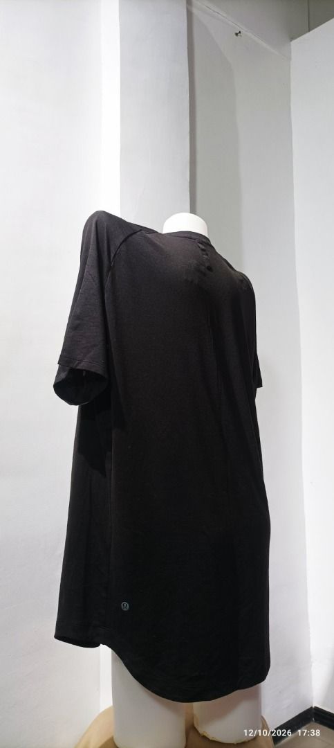 Lululemon (size XL) Shirt (Category: Activewear) located in Calamba. Submitted by lulu.thrift.finds (Listing ID 1468716317, Image 2). Description: Lululemon Men Size XL Shirt No discount for single items. Can give a little discount for multiple-item purchases. Kindly check my store, selling all lulu :) First to pay basis Payment via GCash only Shipped thru Jnt within 2-3 days Free shipping for min 1.5k purchase Items will only be reserved for 1 d