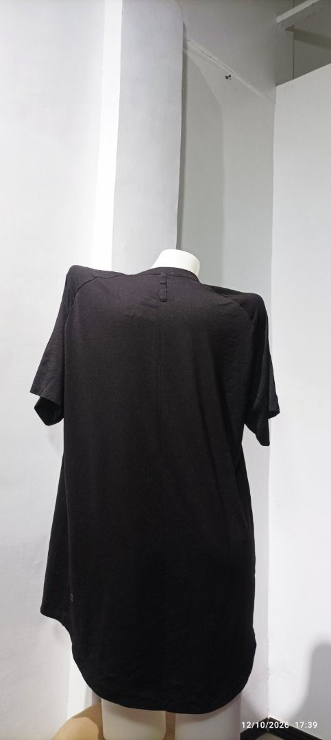 Lululemon (size XL) Shirt (Category: Activewear) located in Calamba. Submitted by lulu.thrift.finds (Listing ID 1468716317, Image 3). Description: Lululemon Men Size XL Shirt No discount for single items. Can give a little discount for multiple-item purchases. Kindly check my store, selling all lulu :) First to pay basis Payment via GCash only Shipped thru Jnt within 2-3 days Free shipping for min 1.5k purchase Items will only be reserved for 1 d