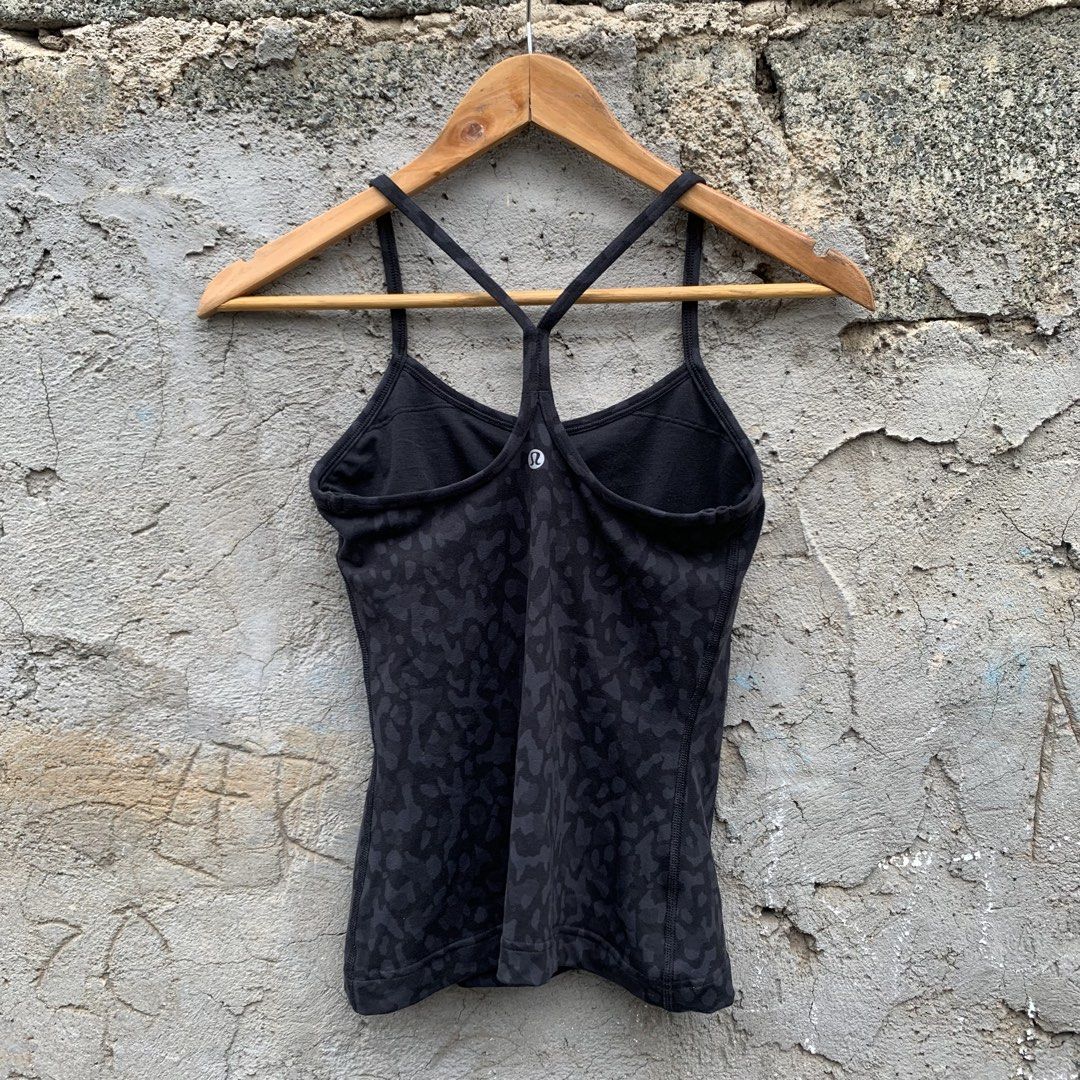 Lululemon Tops (Category: Activewear) located in Manila. Submitted by _thrift.clothes._ (Listing ID 1468726332, Image 2). Description: W:13 L:22 .