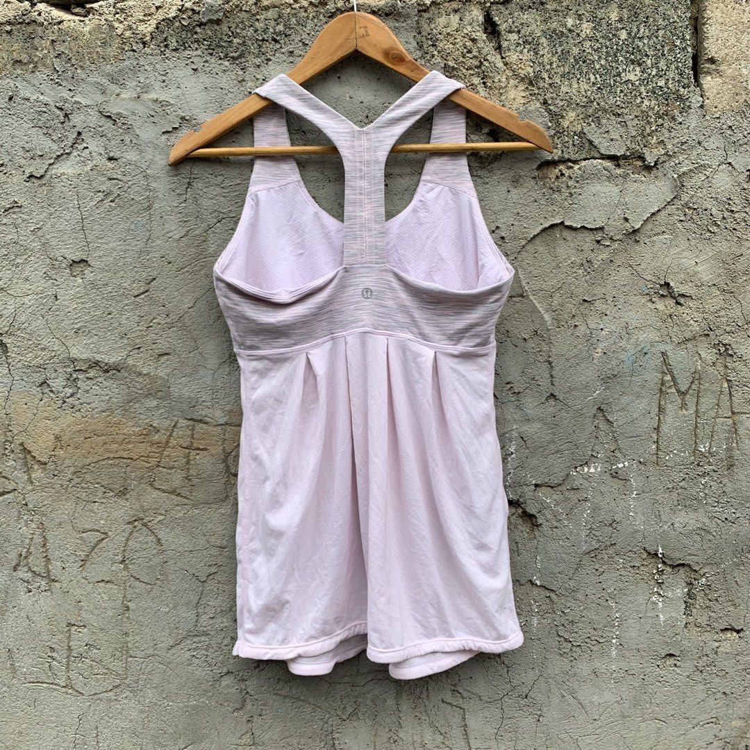 Lululemon Tops (Category: Activewear) located in Manila. Submitted by _thrift.clothes._ (Listing ID 1468726865, Image 2). Description: W:15 L:27.