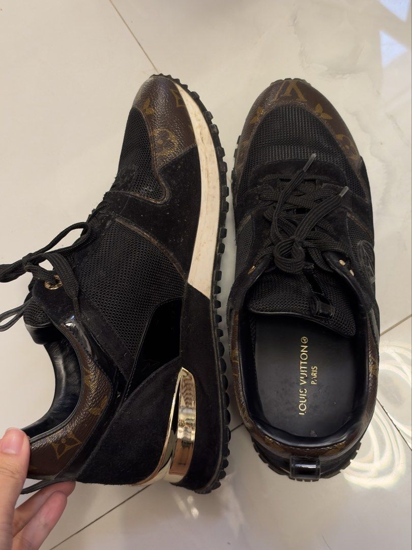 LV Rubber Shoes (Category: Sneakers & Footwear) located in Santa Cruz, Pampanga. Submitted by itsandreiyanga (Listing ID 1468793571, Image 1). Description: Size 39 womens Bought in Japan Preloved item Loc: Pasay .