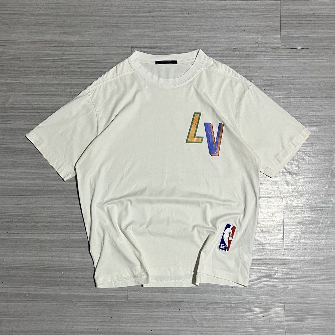 LV X NBA (Category: Luxury Apparel) located in Iloilo. Submitted by thrift2cali (Listing ID 1468719547, Image 2). Description: ITEM NAME: Ľ V X NB Â DIMES: 23 / 27 SIZE: LARGE CONDITION: EXCELLENT ISSUE: NEEDS REWASH / MAY TUKLAP SA DESIGN NOT VSSBLE COLOR MAY VARY DUE TO LIGHTING - ADD SF OUTSIDE ILL CITY!.