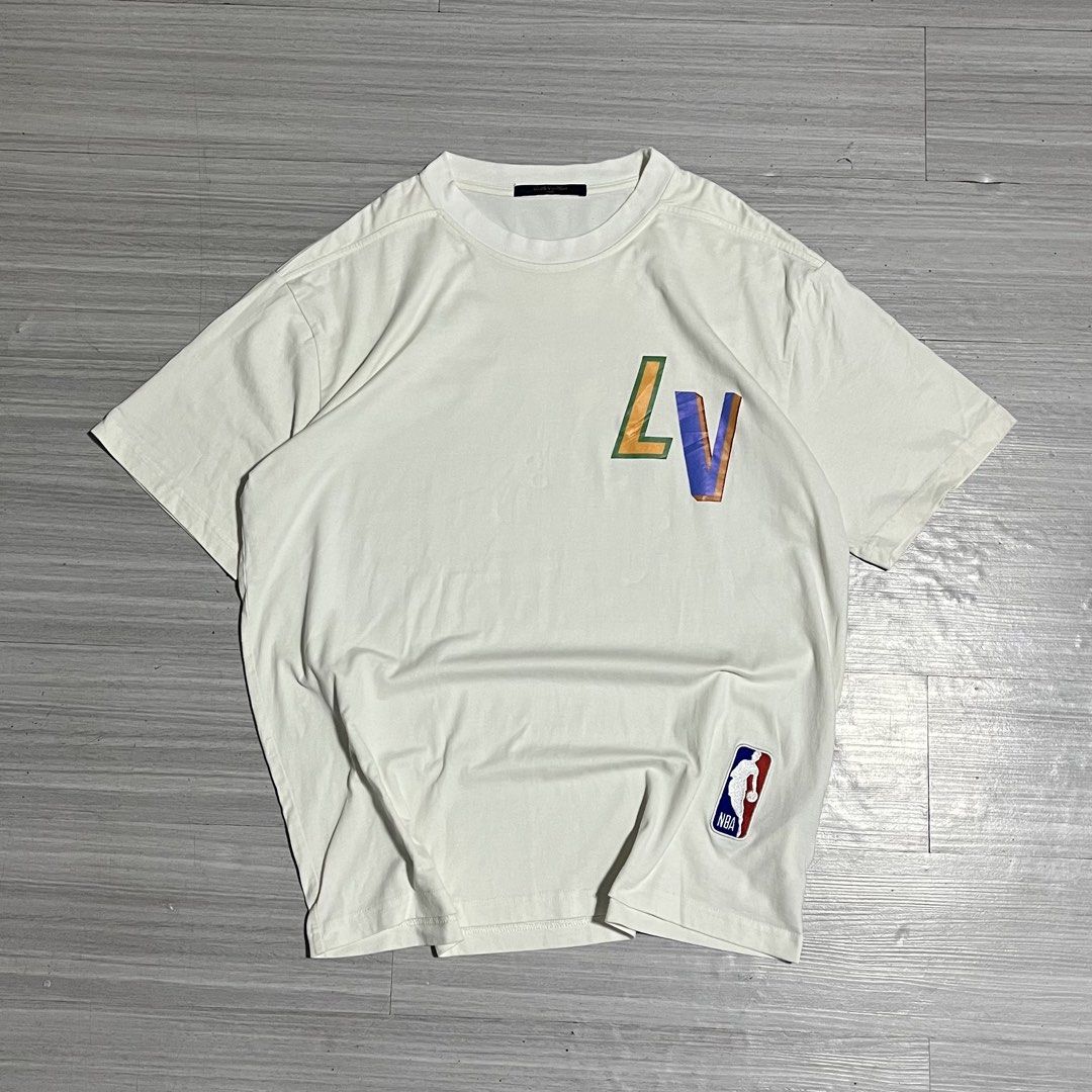 LV X NBA (Category: Luxury Apparel) located in Iloilo. Submitted by thrift2cali (Listing ID 1468719741, Image 2). Description: ITEM NAME: Ľ V X NB Â DIMES: 23 / 29 SIZE: LARGE - XL CONDITION: EXCELLENT ISSUE: NONE COLOR MAY VARY DUE TO LIGHTING - ADD SF OUTSIDE ILL CITY!.