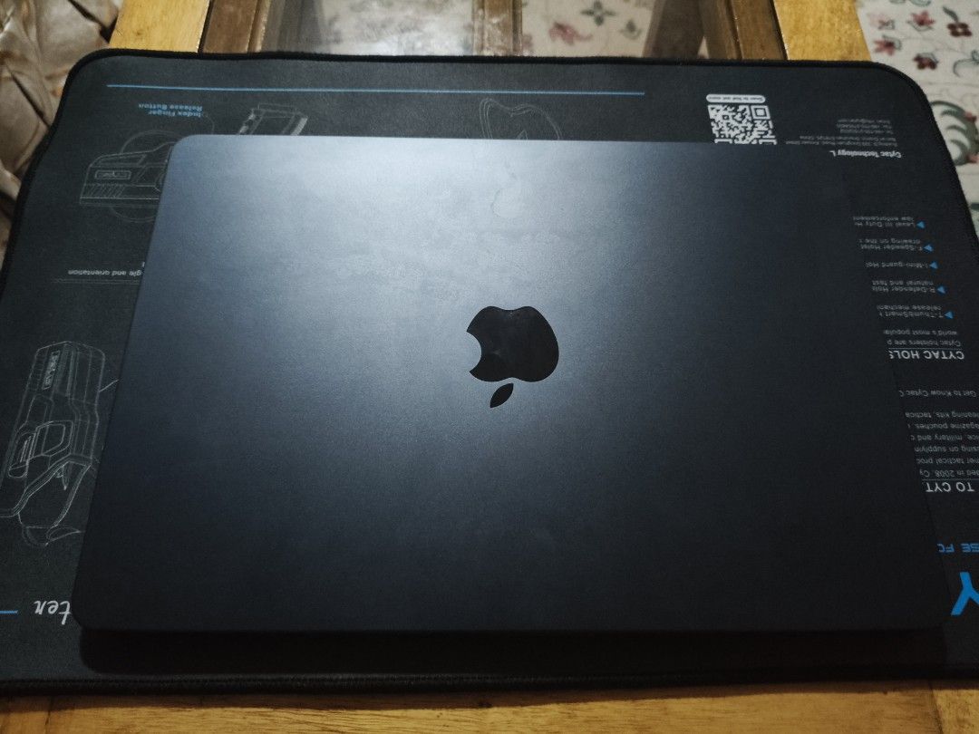 Macbook air m2 16/256 (Category: Laptops & Notebooks) located in Lupon. Submitted by marcopacquiao (Listing ID 1468854305, Image 1). Description: 47k 20 charge cycle 100 % battery.