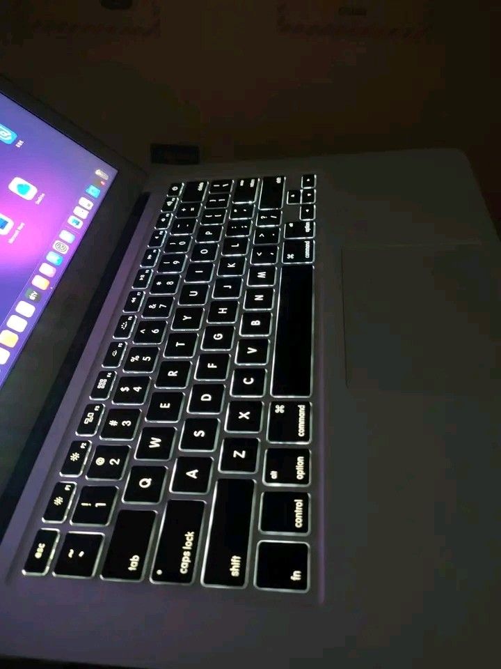 #MacBook Air: model 2017 core i5 🍎🍏🍎 (Category: Laptops & Notebooks) located in Manila. Submitted by lonelyme_1986 (Listing ID 1468922975, Image 2). Description: #MacBook Air: model 2017 core i5 🍎🍏🍎 ✅8GB RAM ✅256GB SSD Storage 🛑Intel hd graphics 🛑13'3 inches Screen 🛑Good battery 🛑Wifi ready 🛑Bluetooth ready 🛑Camera ready #SLIMTYPE ✅macOS Monterey✅ #GoodQualityGuaranteed fresh from japan #in-laptop, charger, mouse, mousepad #JAPAN Surp