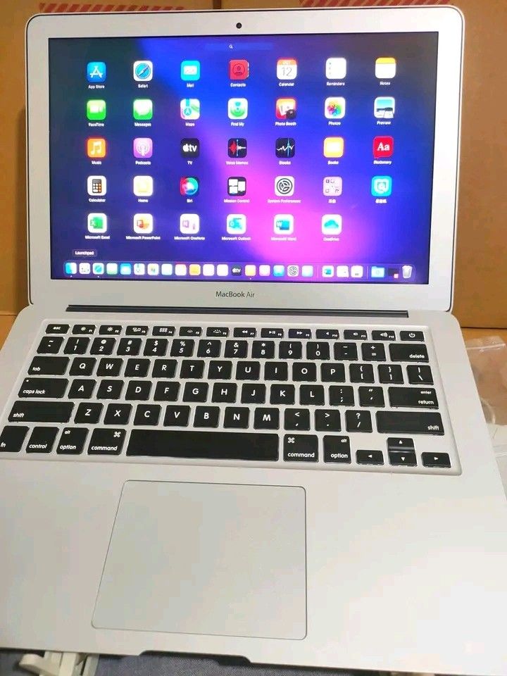 #MacBook Air: model 2017 core i5 🍎🍏🍎 (Category: Laptops & Notebooks) located in Manila. Submitted by lonelyme_1986 (Listing ID 1468922975, Image 1). Description: #MacBook Air: model 2017 core i5 🍎🍏🍎 ✅8GB RAM ✅256GB SSD Storage 🛑Intel hd graphics 🛑13'3 inches Screen 🛑Good battery 🛑Wifi ready 🛑Bluetooth ready 🛑Camera ready #SLIMTYPE ✅macOS Monterey✅ #GoodQualityGuaranteed fresh from japan #in-laptop, charger, mouse, mousepad #JAPAN Surp