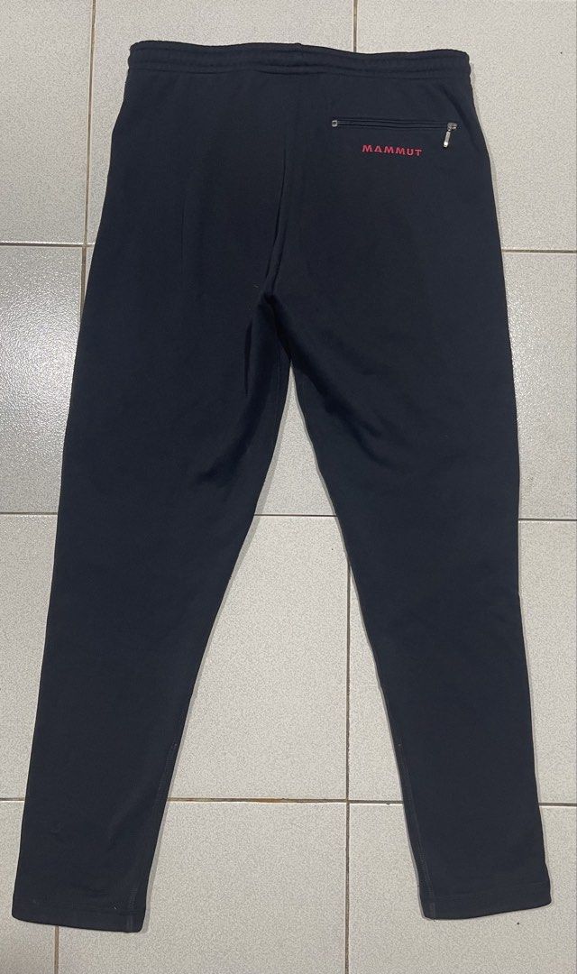 Mammut Fleece Pants (Category: Trousers) located in Mandaue City. Submitted by MJ_80 (Listing ID 1468860797, Image 2). Description: Mens Mammut Polartec Fleece Pants Medium Fits 30-33 Waist See photos for measurements Color rate & Condition : 9.8/10 Price : 1,500.