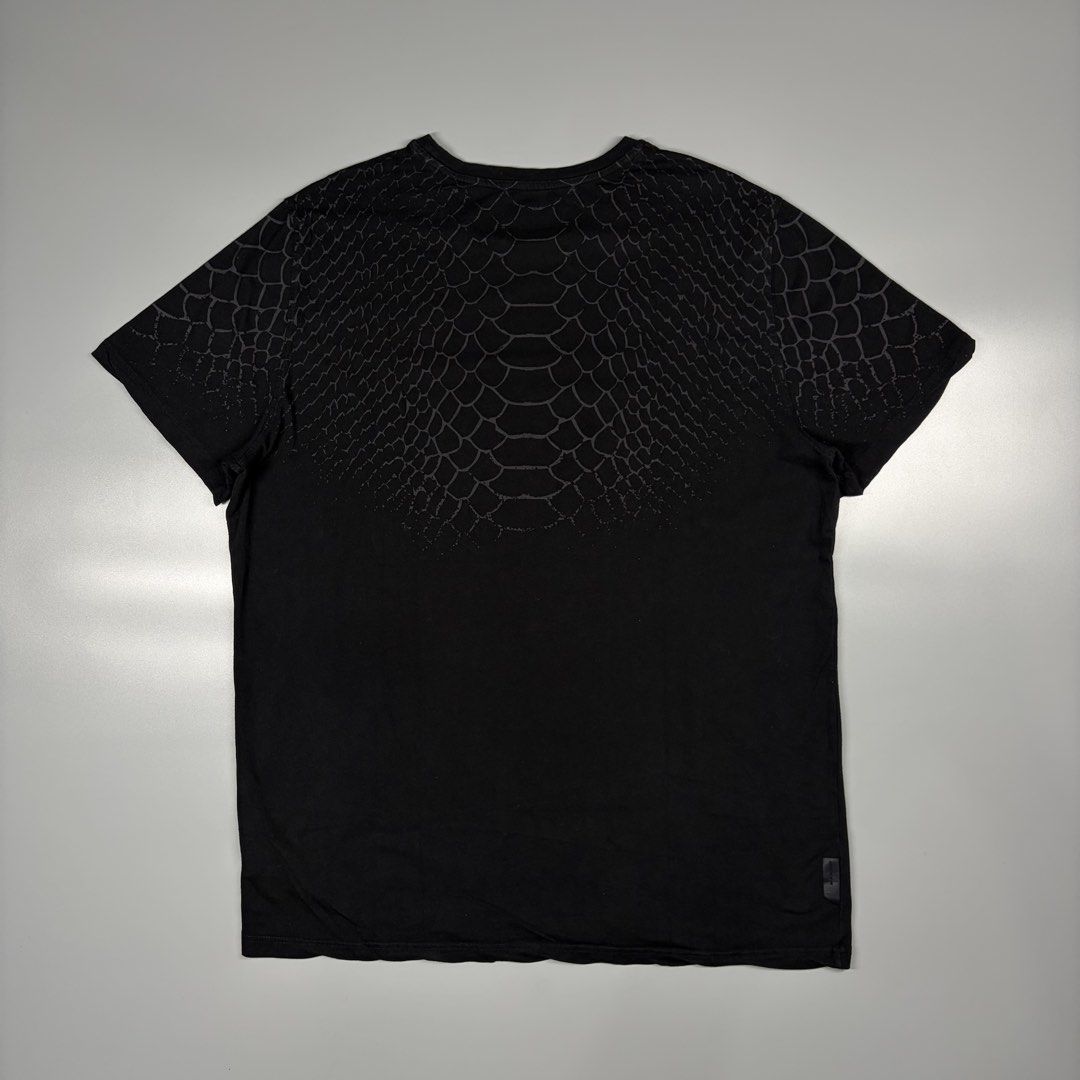 Mammut Tee (Category: Activewear) located in Cavite. Submitted by onebeancent (Listing ID 1468911656, Image 2). Description: Size: XL Dimension: 23" Width | 29" Length Color: Black Color Rate: 10/10 Issue: None Condition: Like new‼️ Price: 550php Additional Shipping Fee (J&T Small Pouch) 75php Luzon 100php visayas 120php mindanao.