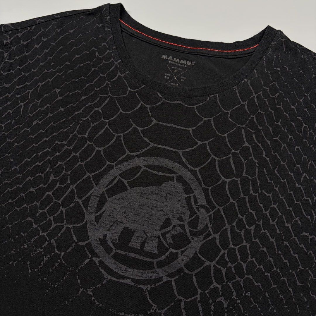 Mammut Tee (Category: Activewear) located in Cavite. Submitted by onebeancent (Listing ID 1468911656, Image 3). Description: Size: XL Dimension: 23" Width | 29" Length Color: Black Color Rate: 10/10 Issue: None Condition: Like new‼️ Price: 550php Additional Shipping Fee (J&T Small Pouch) 75php Luzon 100php visayas 120php mindanao.