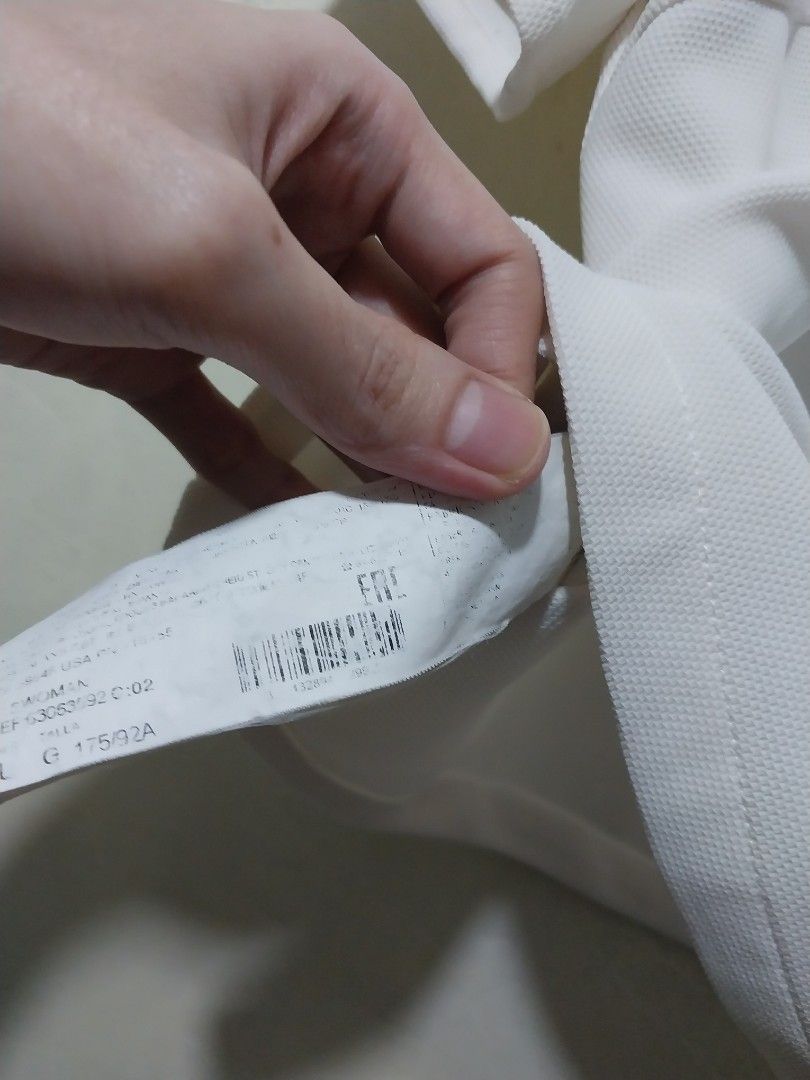 Mango White Short Sleeve Blouse Size L (Category: Blouses) located in Manila. Submitted by PrinceDani.Clothing (Listing ID 1468762259, Image 3). Description: mango off white cropped top large 22in width 20in length excellent condition .