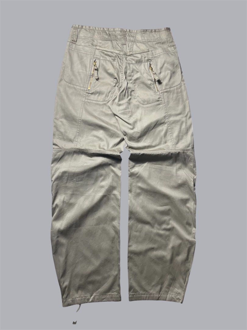 Marithe Francois Girbaud late 90’s multi cargo flared pants (Category: Jeans) located in Quezon City. Submitted by renovare.196 (Listing ID 1468884731, Image 2). Description: Marithe Francois Girbaud late 90’s multi cargo flared pants Excellent Condition Color Rate: 9.5/10 No Issue Measurements • Width: 30 • Length: 41 • Thigh: 12.5 • Hem: 8.5/10 Price: 3500 obo DM IF INTERESTED📥.