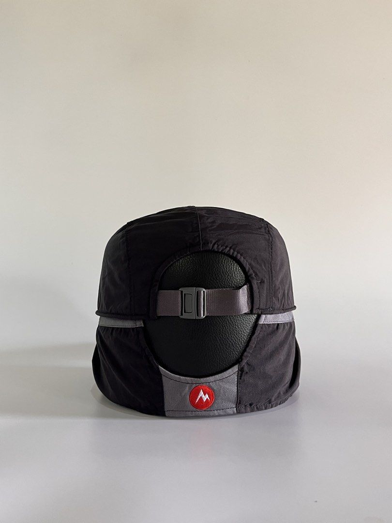 Marmot Flapper Hat (Category: Caps & Hats) located in Malaybalay. Submitted by haulsome (Listing ID 1468851308, Image 3). Description: Marmot Flapper Hat -No flaws/Like new -Quick dry -Features an ear flappers excellent for any type of weather -Adult size, adjustable strap 500php, +sf.
