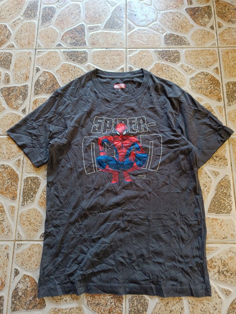 MARVEL "SPIDERMAN" TEE (Category: Tshirts & Polo Shirts ) located in Davao. Submitted by thrift.it.denzz (Listing ID 1468836551, Image 1). Description: MARVEL MERCH - SIZE SMALL W16 L24 - GOOD AS NEW CONDITION - NEED WASH - 🏷️350 NEGOTIABLE ADD SHIPPING FEE 📩DM📩.