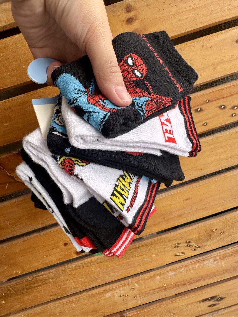 Marvel Superhero Crew Socks Set Spider-Man Avengers Hulk (Category: Socks) located in Santa Rosa. Submitted by yasss23 (Listing ID 1468791980, Image 2). Description: - Brand new with tags (BNWT), never worn - Multi-pack featuring Spider-Man, Avengers logo, and Hulk designs - Colorway: Black, white, red, and green with stylish striped ribbed cuffs - Made with soft, comfortable knit fabric - Perfect gift for Marvel and comic book fans Size: 3-6T.