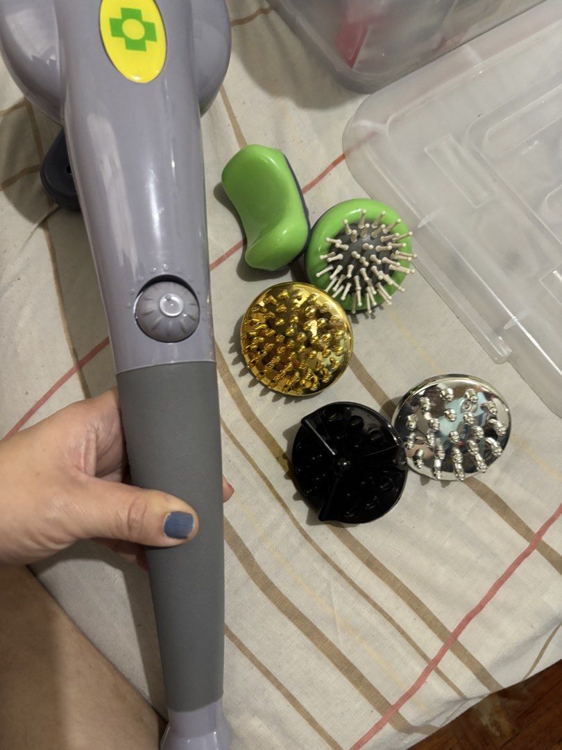 Massager heavy duty with diff massage parts (Category: Medical Supplies & Tools) located in Manila. Submitted by vintageaccessories (Listing ID 1468724241, Image 3). Description: .