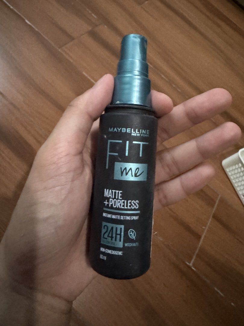 Maybelline Fit Me Fixing Spray (Category: Makeup) located in Quezon City. Submitted by frockph (Listing ID 1468822197, Image 1). Description: .