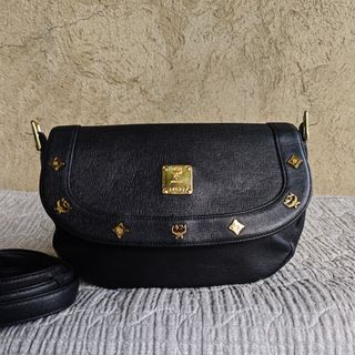 (Category: ) located in . Submitted by ajthriftfinds (Listing ID 1468784490, Image 1). Description: .