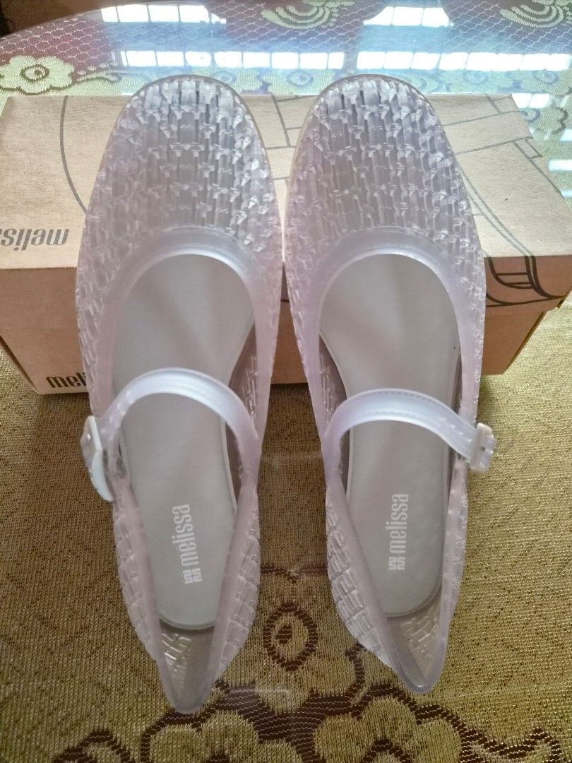 Melissa Harper Ad Clear Ballet Flats (Category: Sandals) located in San Fernando. Submitted by bby0818 (Listing ID 1468828362, Image 2). Description: Purchased from Melissa Official Flagship Store 101% legit or moneyback guarantee if proven fake Retail: 3,995 Excellent used condition (no heel drag) Comes with box.