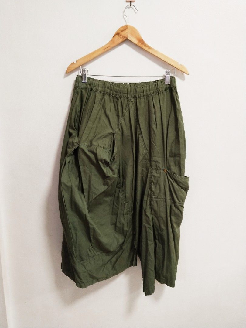 Mercibeaucop assymetrical utility skirt (Category: Skirts) located in Pateros City. Submitted by blashjunks.y2k (Listing ID 1468927007, Image 2). Description: MERCIBEAUCOP ASSYMETRICAL UTILITY SKIRT FREE SIZE 400PHP MSG US.