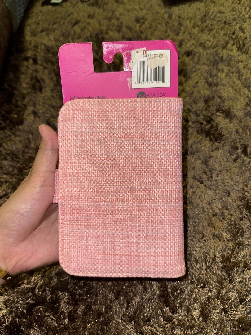 MIAMICA Passport Case (Category: Wallets & Card Holders) located in Pasig City. Submitted by thesipsnapofficial (Listing ID 1468835234, Image 2). Description: .