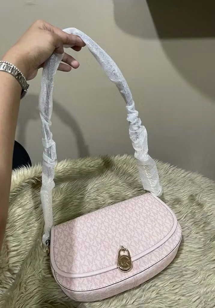 Michael Kors Mila Crossbody Bag (Category: Cross-body Bags) located in Cebu City. Submitted by sassychickscloset (Listing ID 1468752445, Image 2). Description: 👜 Brand New Michael Kors Mila – Medium Size 💯 Guaranteed Authentic 🏷️₱7,290 Negotiable for serious and sure buyers. Layaway accepted 📦 On-hand & Ready to Ship 📩 Message me for price, more photos, and complete details..