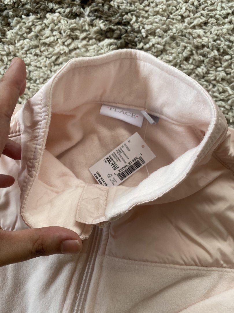 Microfleece Pink Full-Zip Jacket US Brands (Category: Coats, Jackets and Outerwear) located in Batangas. Submitted by lux_kimmy (Listing ID 1468841199, Image 3). Description: Microfleece Zip-up Jacket | US Brands 🇺🇸 Fits Small-Medium body frame for Adults or 2XL for Kids 🫶 *see the last pic worn in the mannequin | SRP: $35/₱2.1K Selling for only ₱750+SF 💸 .