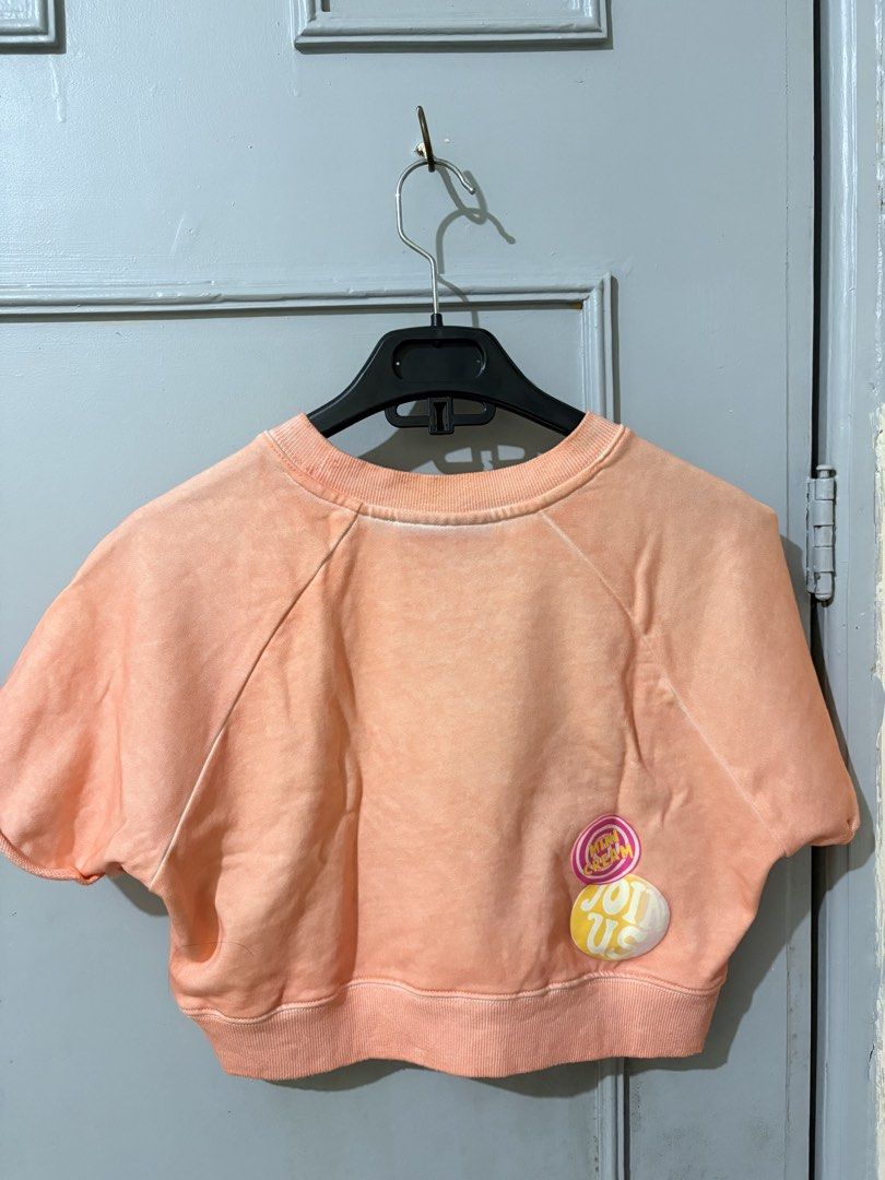 Mini Cream Cropped Top (Category: Shirts) located in Quezon City. Submitted by jindori._. (Listing ID 1468735575, Image 2). Description: Dimensions (Widthxlength): 18.5 x16 Color Rate: 10/10 Need Wash Color may vary due to lighting Ship out every weekends.