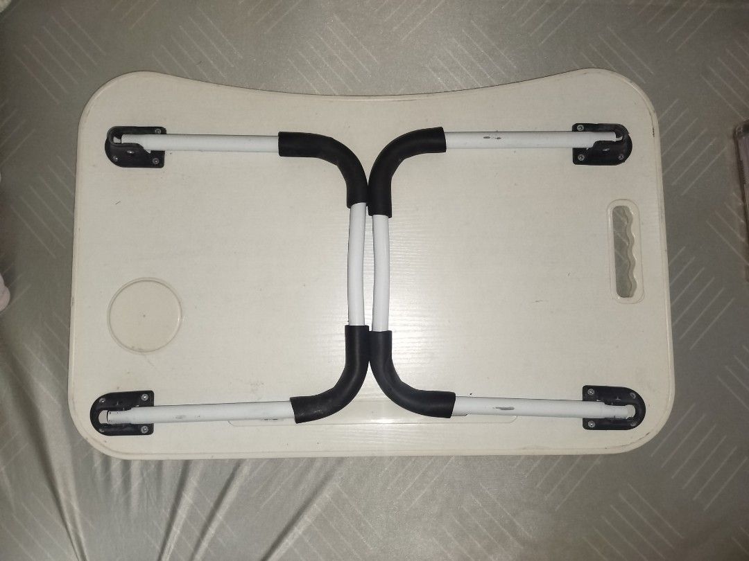 Mini Desk Foldable (Category: Tables & Sets) located in Taguig. Submitted by plumdt. (Listing ID 1468922152, Image 2). Description: .