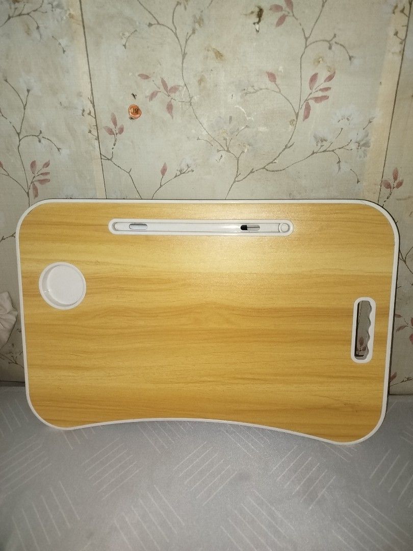 Mini Desk Foldable (Category: Tables & Sets) located in Taguig. Submitted by plumdt. (Listing ID 1468922152, Image 1). Description: .