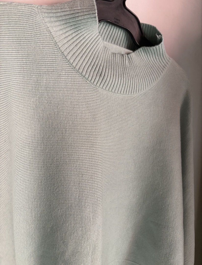 Mint Green Mock Neck Crop Sweater (Category: Longsleeves) located in General Trias. Submitted by r_bimil (Listing ID 1468723675, Image 3). Description: Mint Green Mock Neck Crop Sweater for sale!.