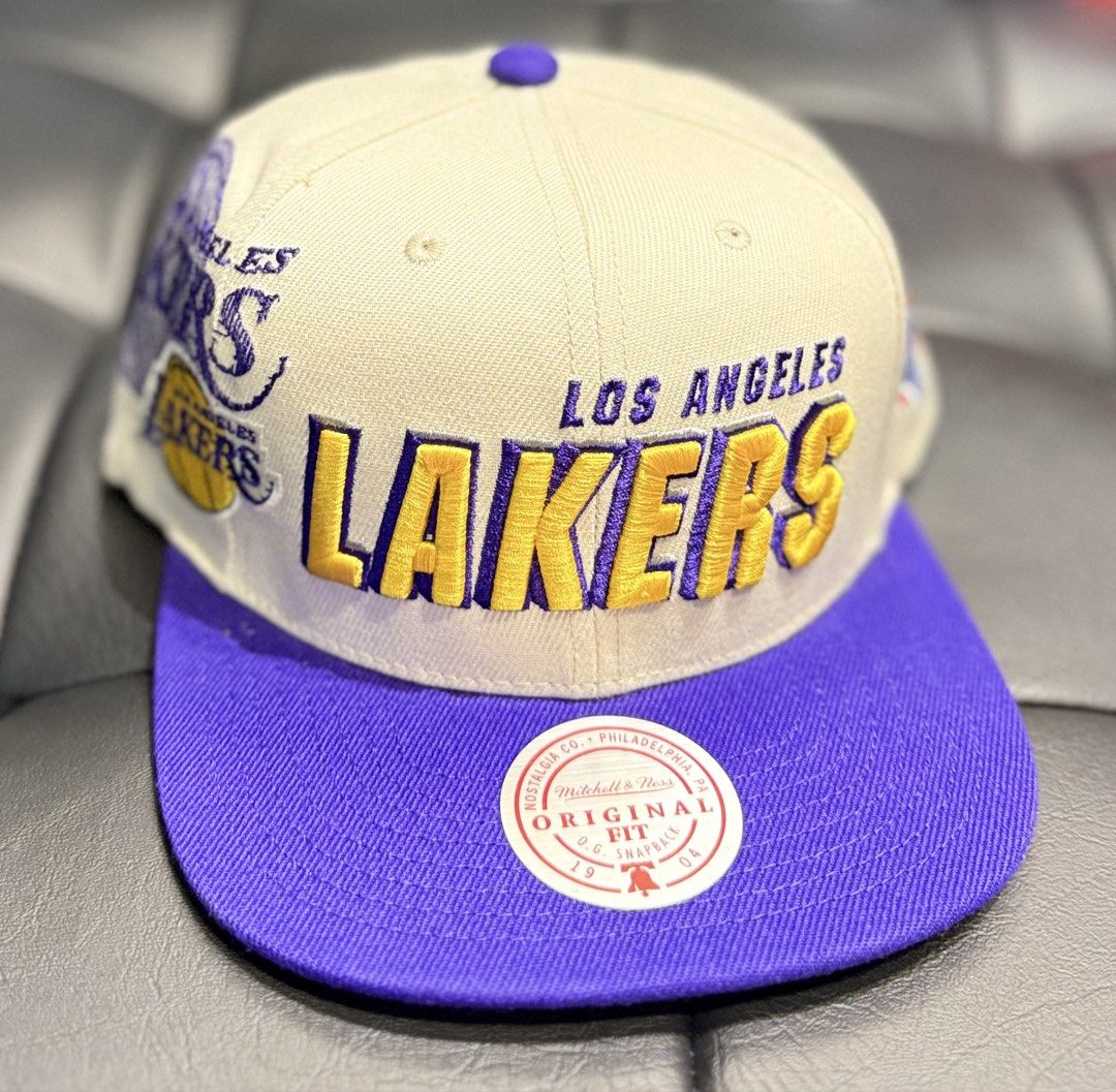 Mitchell & Ness Los Angeles Lakers 1996 Draft Day Snapback (Category: Caps & Hats) located in Pasay City. Submitted by fritz_kickz_2012 (Listing ID 1468787633, Image 1). Description: Mitchell & Ness Los Angeles Lakers 1996 Draft Day Snapback Brandnew / Onhand PM for Inquiries Thankyou Fritz Kickz Luxe Vault Mnl 👜👟👕🩳🧢✨.
