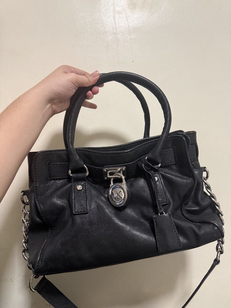 MK Hamilton Bag (Category: Luxury Bags & Wallets) located in Caloocan City. Submitted by randombyuno (Listing ID 1468869662, Image 1). Description: Medium size Auth No issue RUSH SALE!!.